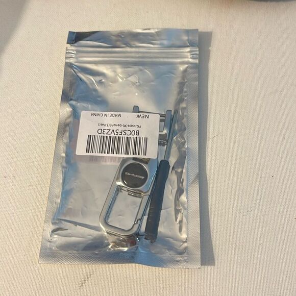 AMG Logo Key Fob Keychain in Metal NWT - Picture 5 of 5